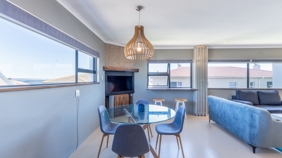 5 Bedroom Property for Sale in Calypso Beach Western Cape